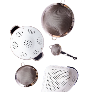 COLANDERS & SIEVES